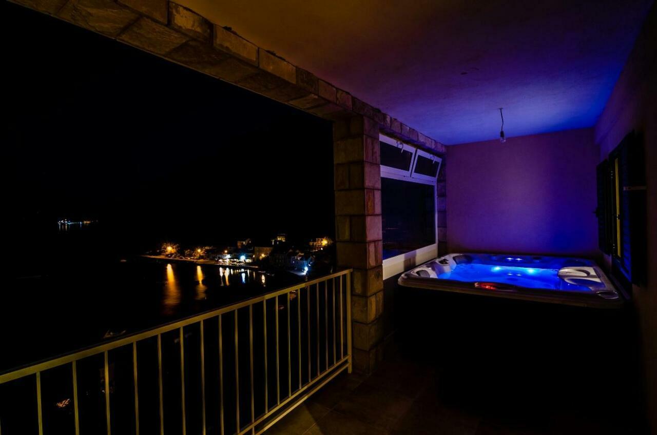 Adriatic - Apartment With Jacuzzi Sobra Exteriér fotografie